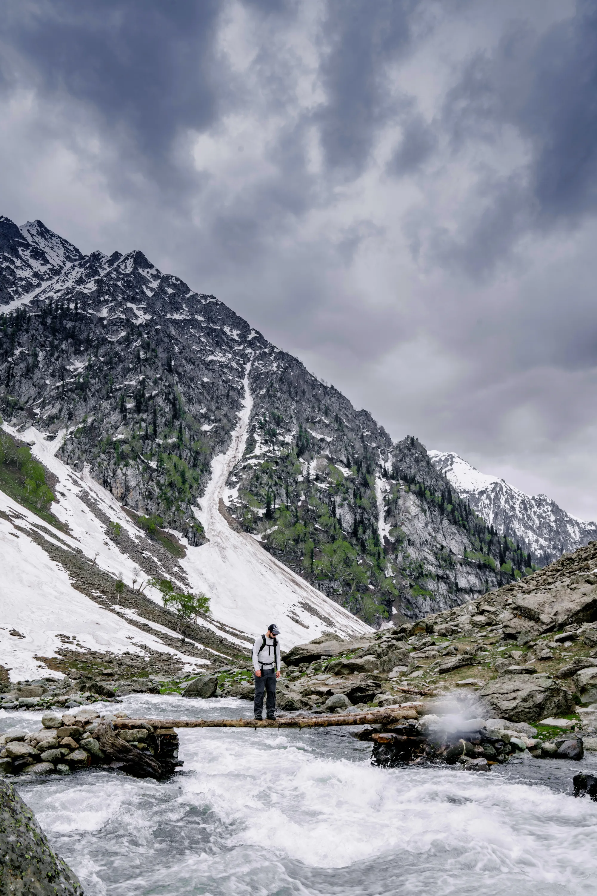 Kashmir in Autumn — Why October is the Valley’s Golden Season - Kashmir travel blog by TDI Holiday Ventures