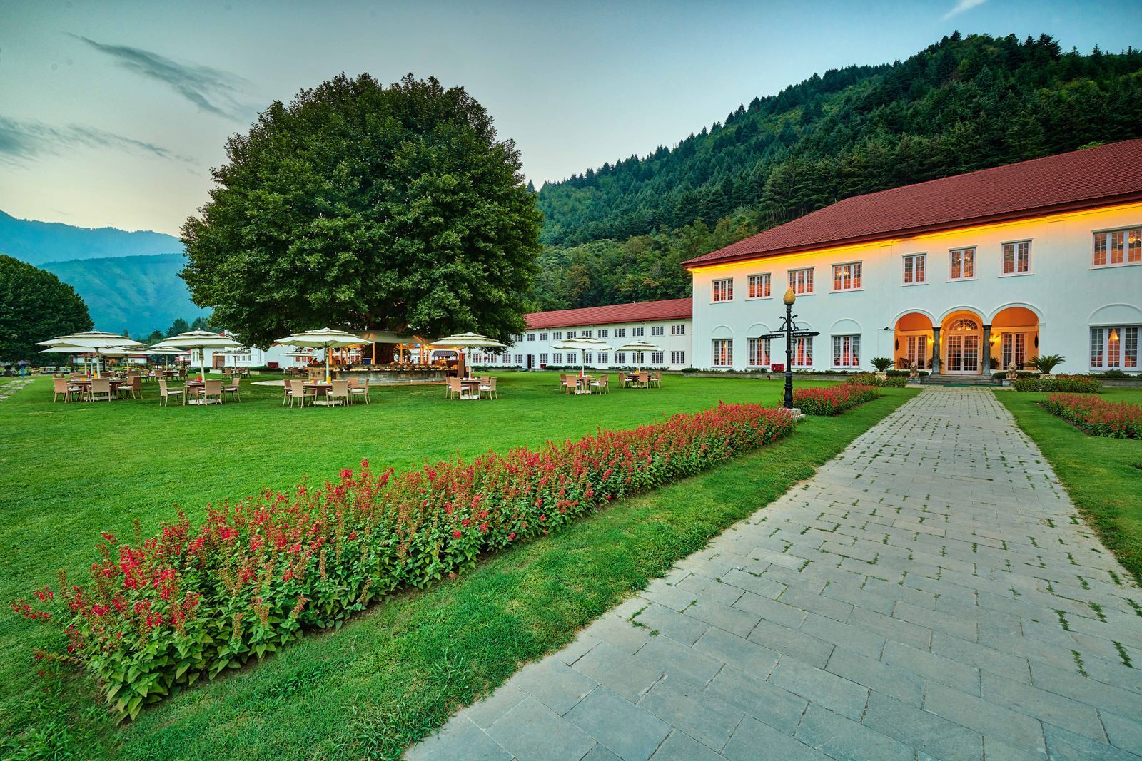 The Lalit Grand Palace - Kashmir hotel by TDI Holiday Ventures